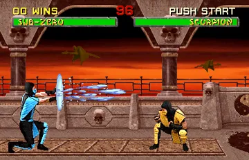 Mortal Kombat II (rev L3.1) screen shot game playing